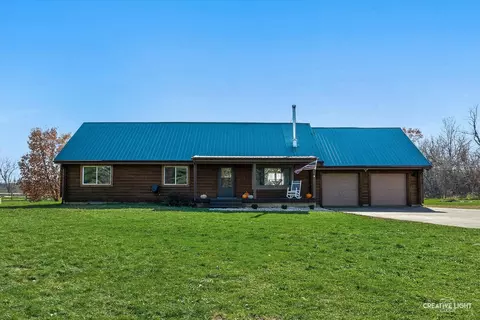3711 W Sumner Rd, Leaf River, IL 61047