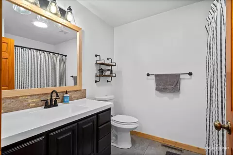 3711 W Sumner Rd, Leaf River, IL 61047 photo 13