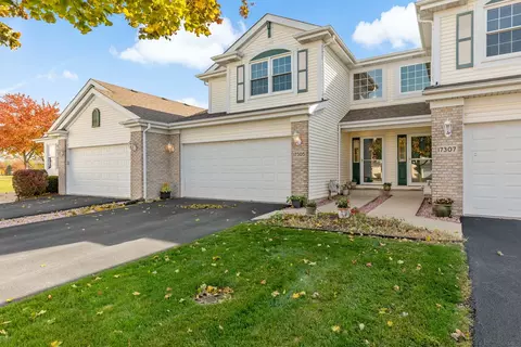 17305 Arrow Head Dr, Lockport, IL 60441