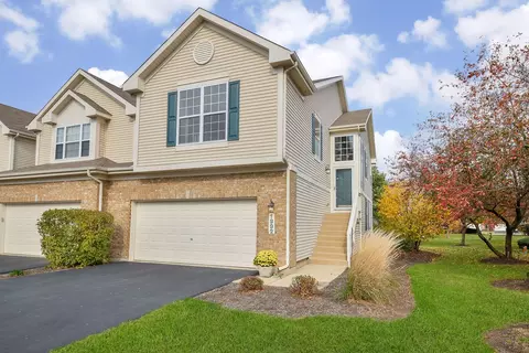 1992 Fountain Grass Cir, Bartlett, IL 60103