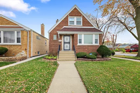 7955 S Richmond St, Chicago, IL 60652