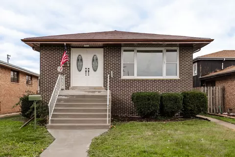 13934 S Manistee Ave, Burnham, IL 60633