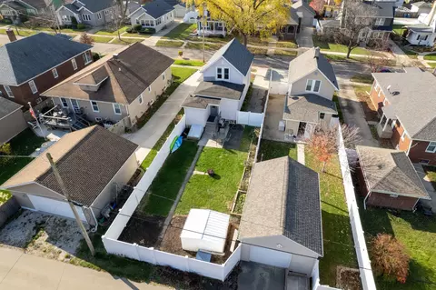 View/Area - 424 3rd Ave, Ottawa, IL 61350 photo 1 of 3
