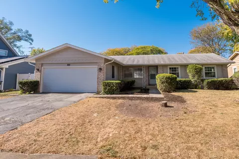 1364 Carlisle Ave, Elk Grove Village, IL 60007