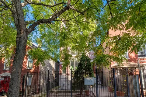 1417 N Bosworth Ave #2, Chicago, IL 60642