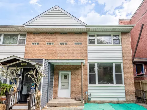 7647 N Greenview Ave, Chicago, IL 60626