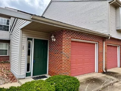 2405 Clayton Blvd #203, Champaign, IL 61822