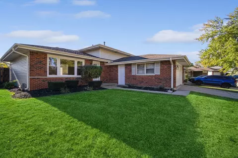 857 E Marshall Ct, Palatine, IL 60074