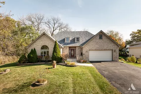 13317 S Adsit Rd, Palos Park, IL 60464