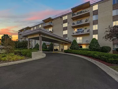 100 W Butterfield Rd #102N, Elmhurst, IL 60126