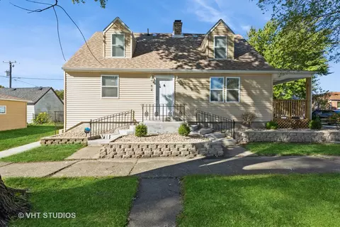 Exterior - 32 E 140th Ct, Riverdale, IL 60827 photo 5 of 6