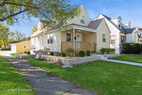 Exterior - 32 E 140th Ct, Riverdale, IL 60827 photo 2 of 6