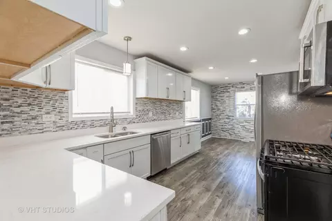 Kitchen - 32 E 140th Ct, Riverdale, IL 60827 photo 2 of 3