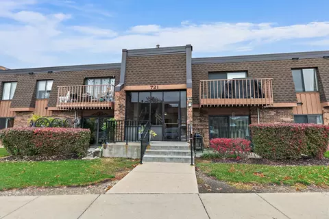 721 Tipperary Ct #1C, Schaumburg, IL 60193