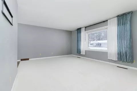 Living - 310 Margaret Ave, Normal, IL 61761 photo 2 of 10
