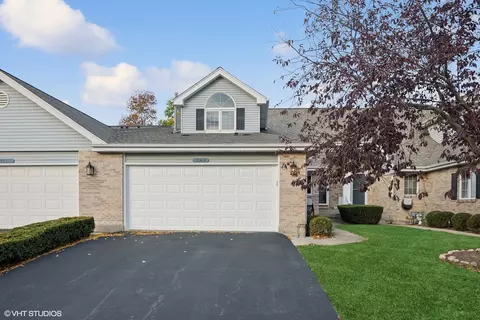 15308 Wilshire Dr, Orland Park, IL 60462