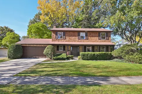 968 N Carmel Dr, Palatine, IL 60074