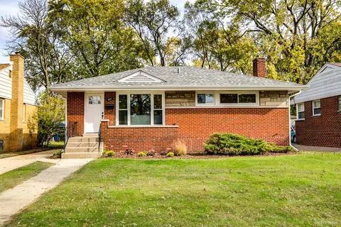 445 Clyde Ave, Calumet City, IL 60409