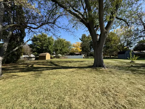 Exterior - 780 Gary Ave, Aurora, IL 60506 photo 2 of 3