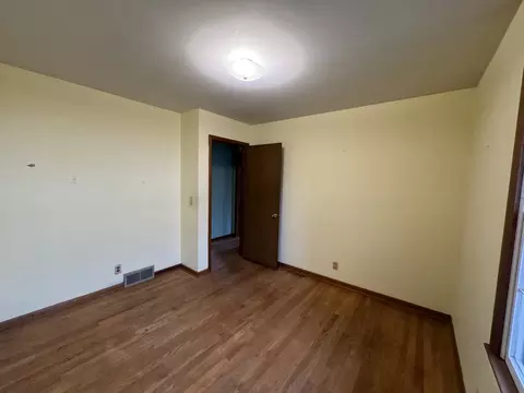 Bedroom - 780 Gary Ave, Aurora, IL 60506 photo 6 of 6