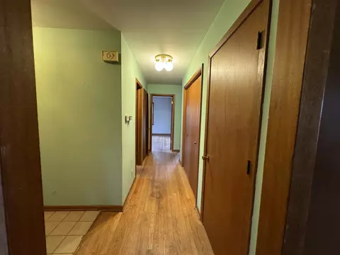 Entry Way - 780 Gary Ave, Aurora, IL 60506 photo 2 of 2