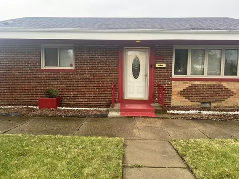 12601 S Laflin St, Calumet Park, IL 60827