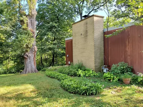 Undisclosed, Elgin, IL 60123 photo 7