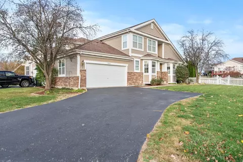 26063 W Timber Ridge Dr, Channahon, IL 60410