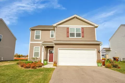 6908 Spruce Ct, Wonder Lake, IL 60097