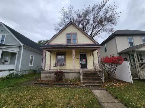 835 S Washington Ave, Kankakee, IL 60901