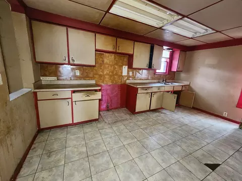 835 S Washington Ave, Kankakee, IL 60901 photo 8