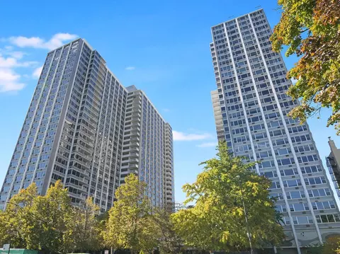 4250 N Marine Dr #2310, Chicago, IL 60613