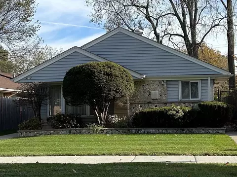 9717 S Van Vlissingen Rd, Chicago, IL 60617