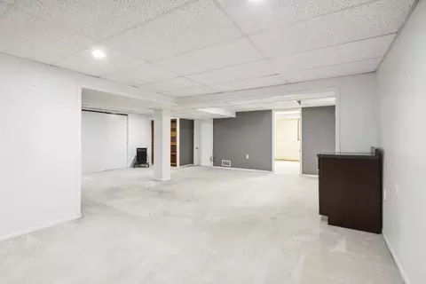 Other - 1821 E Cree Ln, Mount Prospect, IL 60056 photo 5 of 8