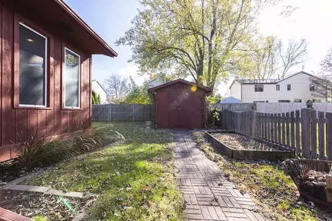 32 Gloucester Cir, Bloomington, IL 61704 photo 31