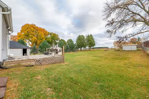 205 E 3rd St, Leaf River, IL 61047 photo 6