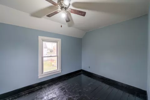 205 E 3rd St, Leaf River, IL 61047 photo 19
