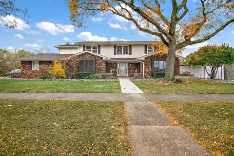 2646 Boeger Ave, Westchester, IL 60154