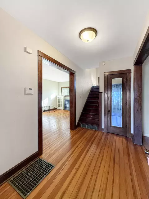 103 E Roosevelt St, Freeport, IL 61032 photo 5