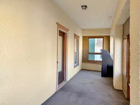 103 E Roosevelt St, Freeport, IL 61032 photo 4