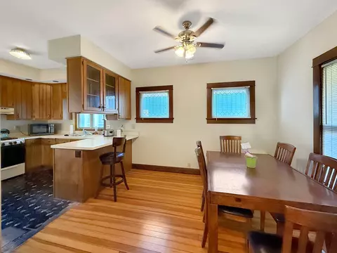 103 E Roosevelt St, Freeport, IL 61032 photo 7