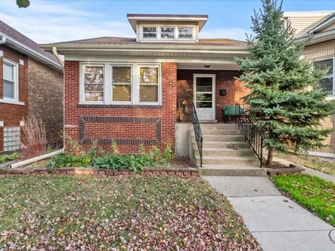 2627 Clarence Ave, Berwyn, IL 60402