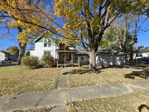 2 N Reynolds Ave, Mount Morris, IL 61054