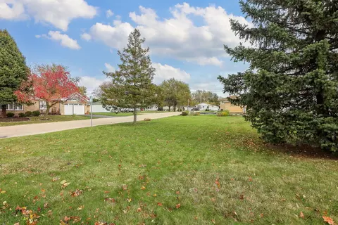 601 Mccarthy St, Lemont, IL 60439