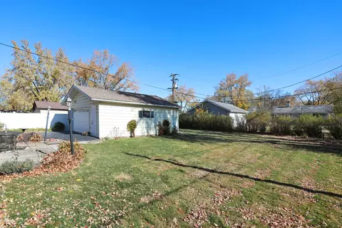 645 Olive St, Hoffman Estates, IL 60169 photo 25