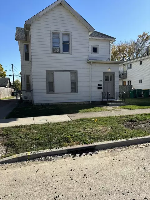 322 Pine St, Joliet, IL 60435