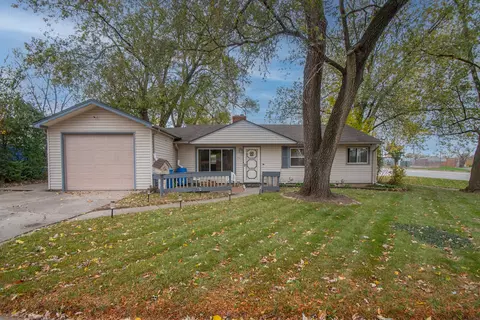 300 Meota St, Park Forest, IL 60466
