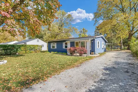 Exterior - 2015 Greendale Dr, Champaign, IL 61821 photo 2 of 9