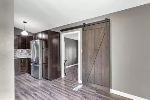 Entry Way - 2015 Greendale Dr, Champaign, IL 61821 photo 2 of 4