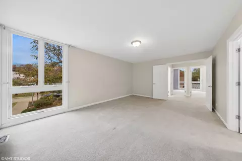 17 Maple Tree Ct, Elmhurst, IL 60126 photo 8